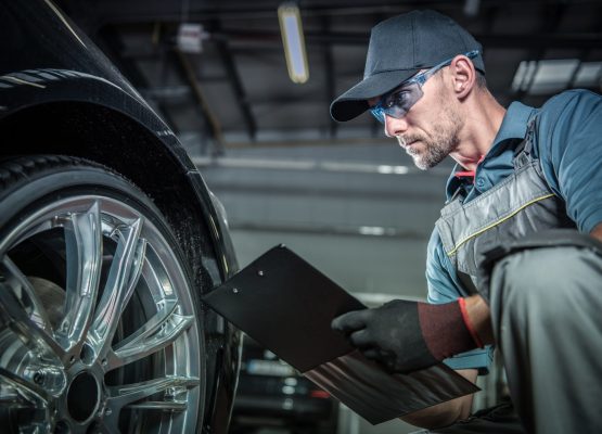auto-mechanic-job-e1609041790292.jpg